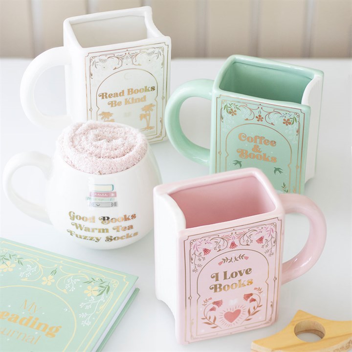 Good Books Mug and Socks Set N/A