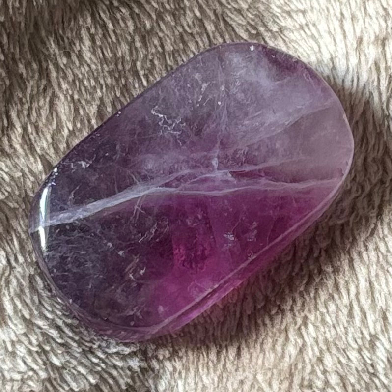 Fluorite palm stone Crystal - Witch, Pagan, Witchcraft, Altar, Spiritual