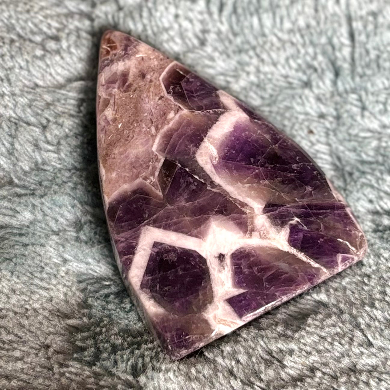 Amethyst flame Crystal - Witch, Pagan, Witchcraft, Altar, Spiritual