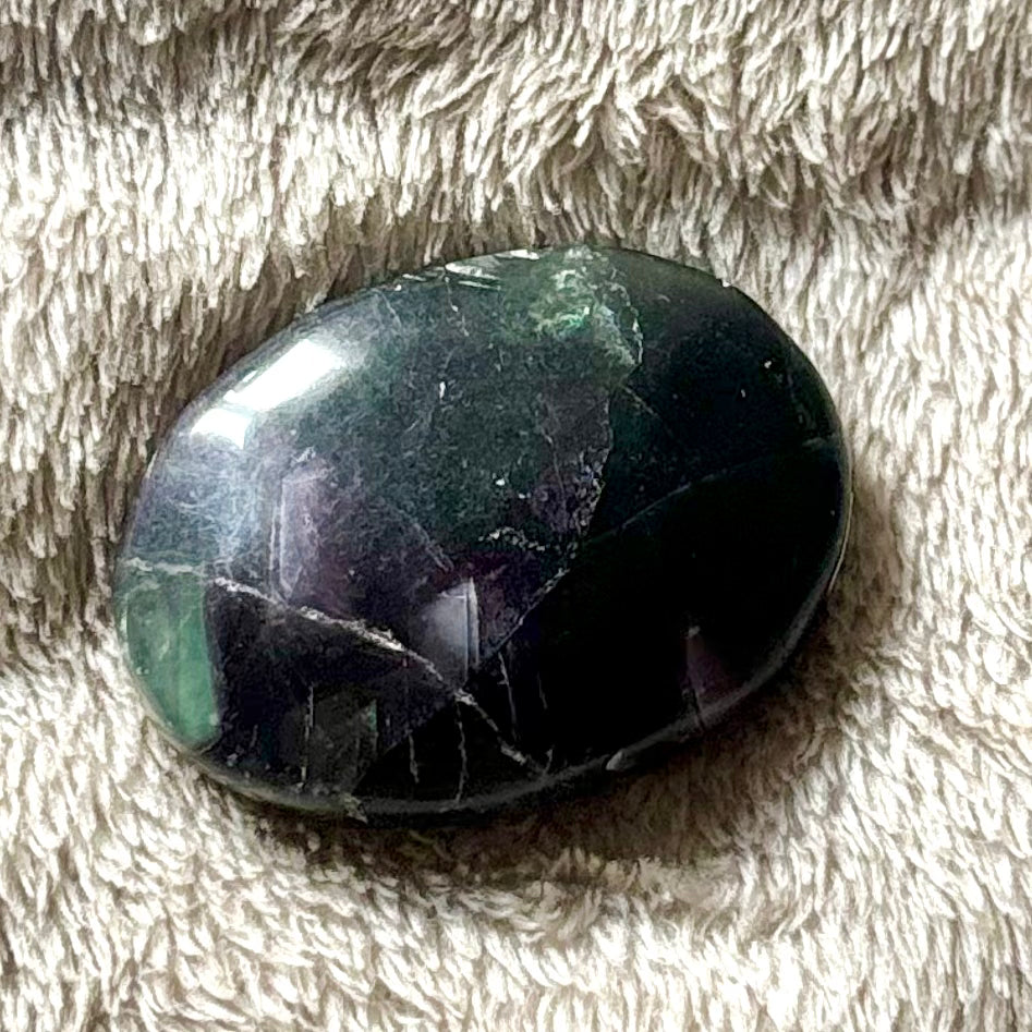 Fluorite palm stone Crystal - Witch, Pagan, Witchcraft, Altar, Spiritual