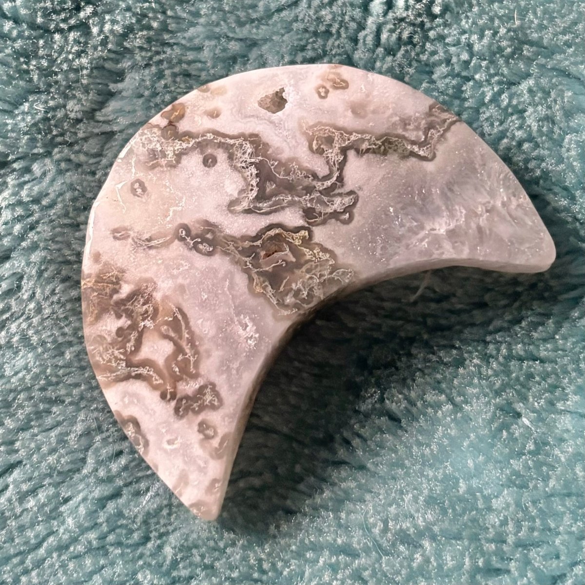 Moss Agate Moon Crystal - Witch, Pagan, Witchcraft, Spiritual