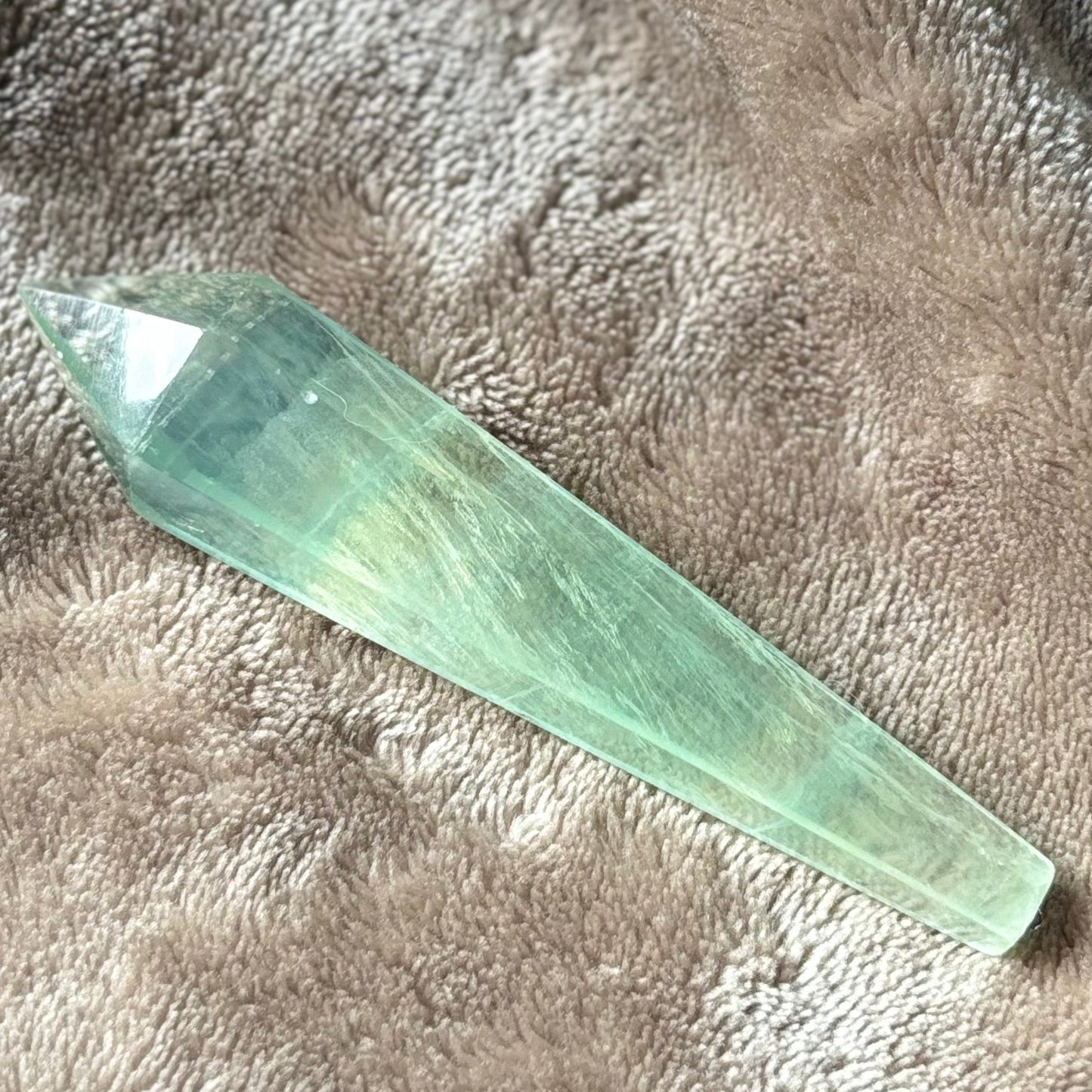 Green fluorite wand