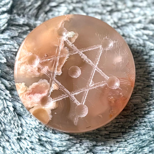 Flower agate chakra plate