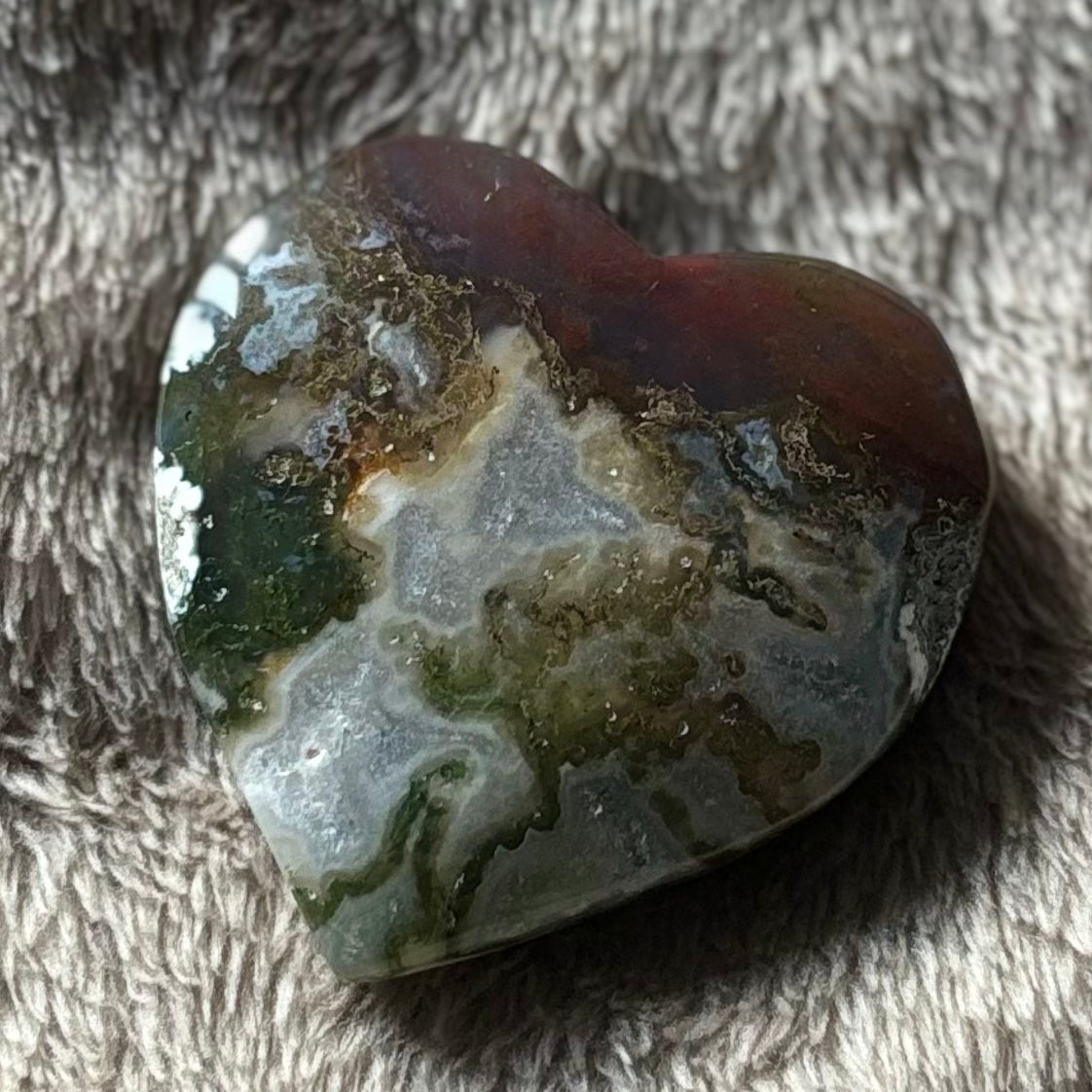 Moss agate heart