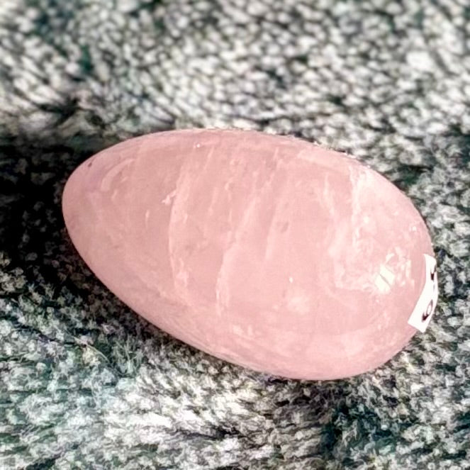 Rose quartz egg