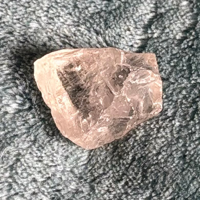 Clear quartz raw