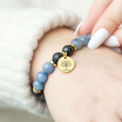 Inner Peace Blue Lace Agate Crystal Essential Oil Bracelet N/A