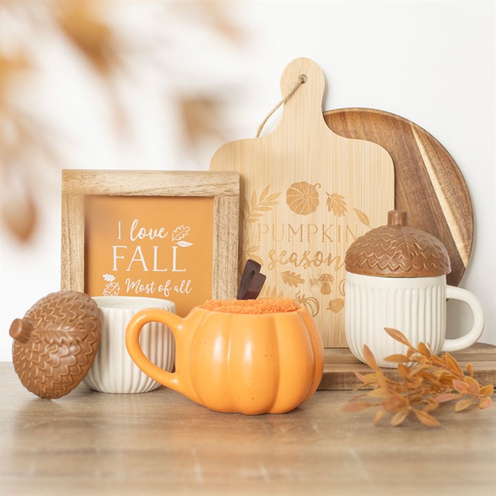 Pumpkin Shaped Mug and Socks Set N/A